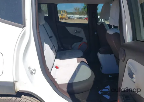 2015 Jeep Renegade Latitude из США, поврежденный, VIN ZACCJABT4FPB46038